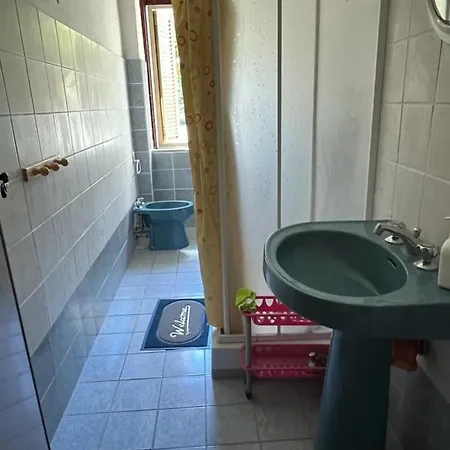 One Bedroom By The Beach شقة